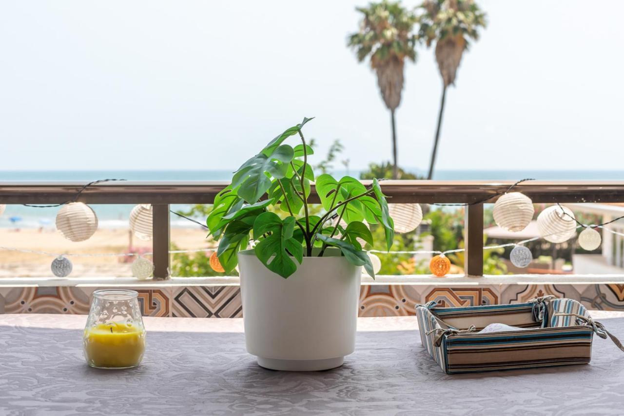 Isola Beachside Apartment Valencia Buitenkant foto